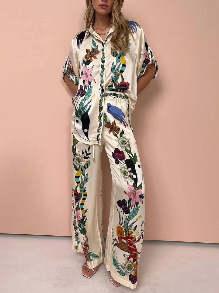 Nika | Ensemble chemise et pantalons en satin avec imprimé unique, style Resort